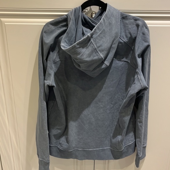 Lululemon scuba pullover to dye for blue size 12 - Picture 2 of 4